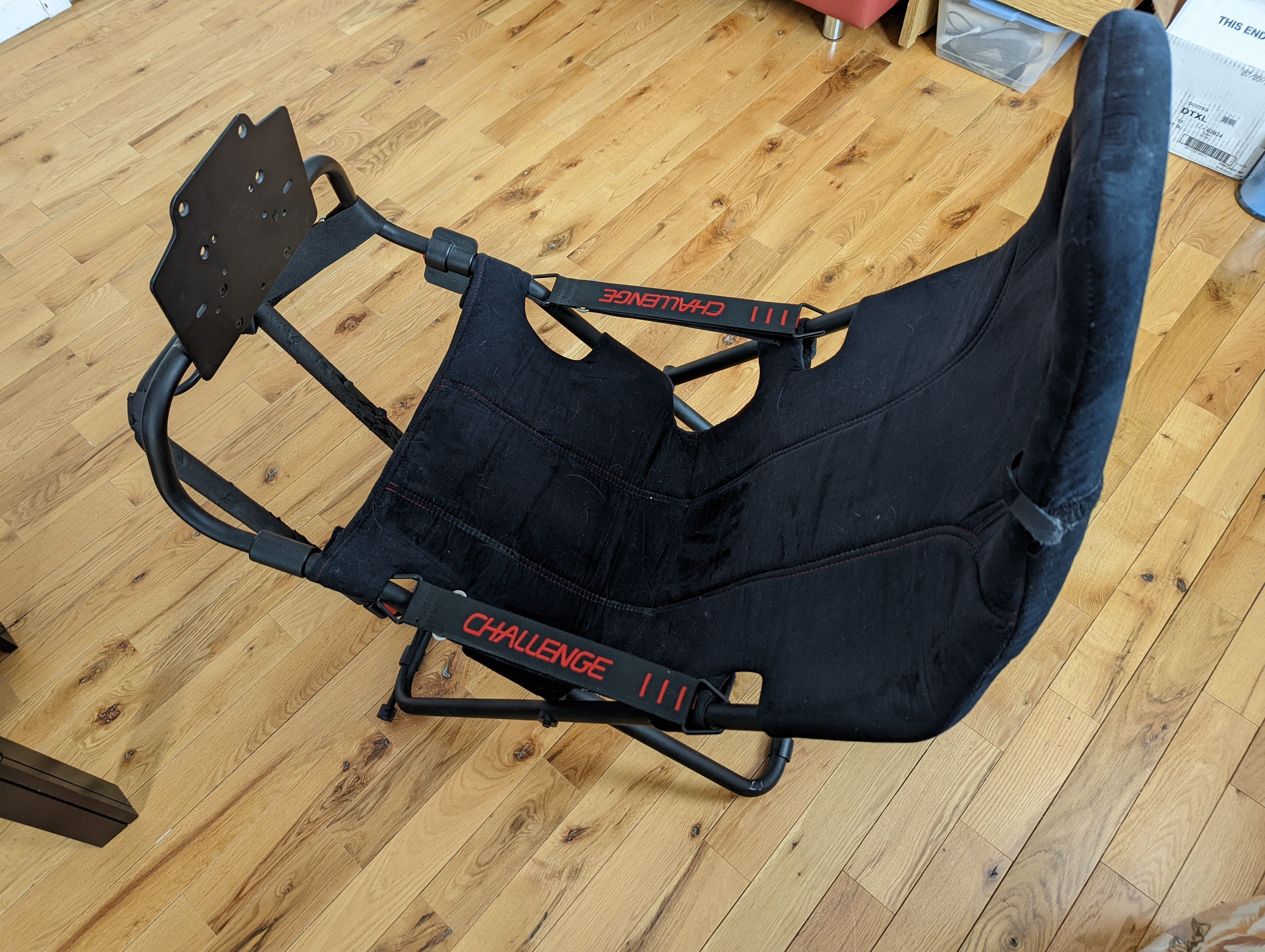 Chaise gamer usagée