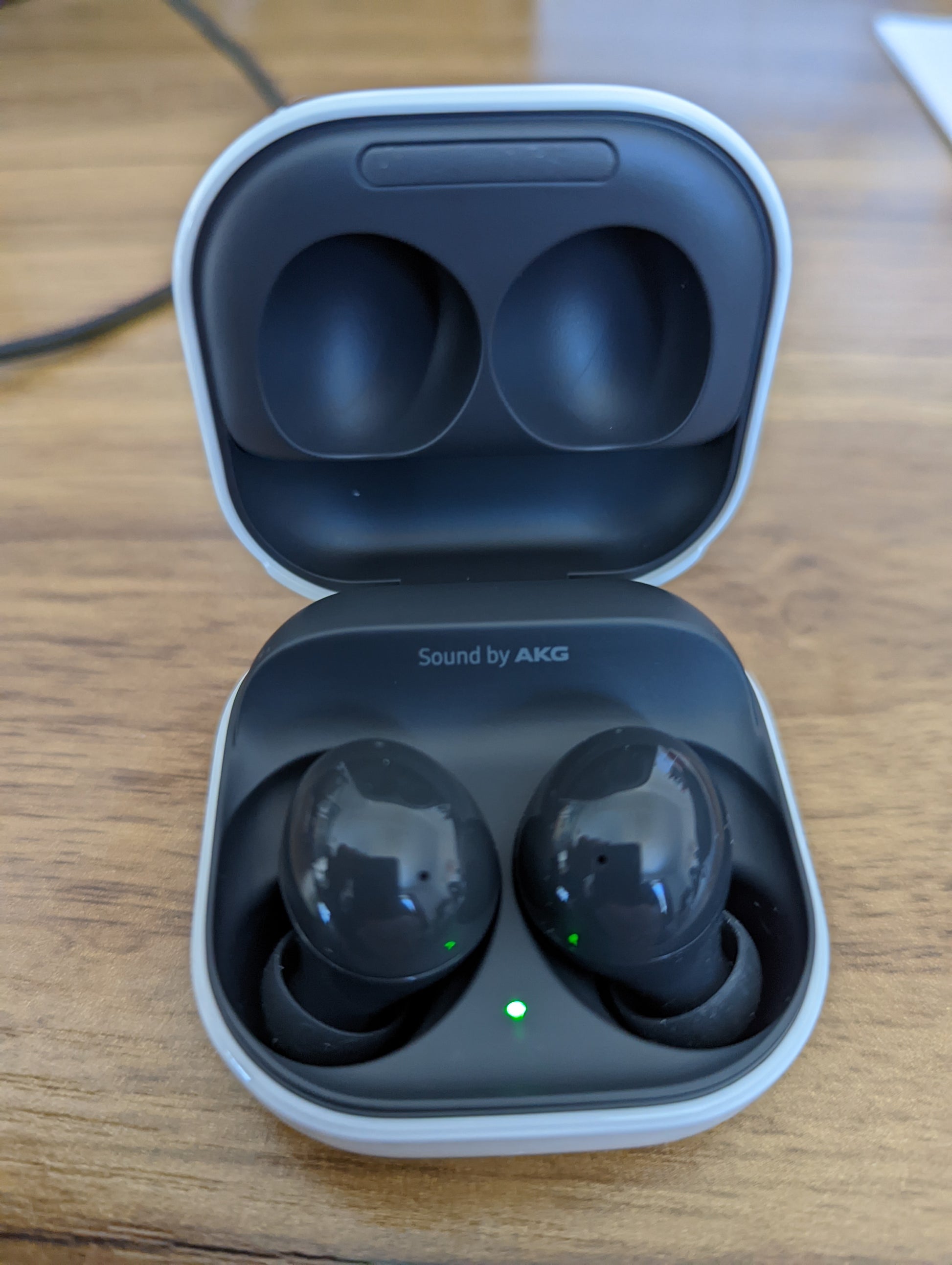 Galaxy Buds Live image 1