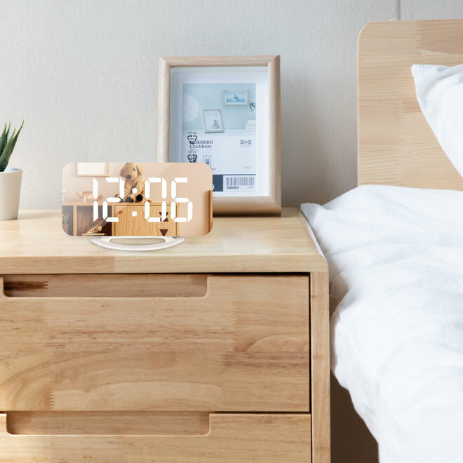 Réveil numérique, horloge de bureau LED et miroir avec grand écran