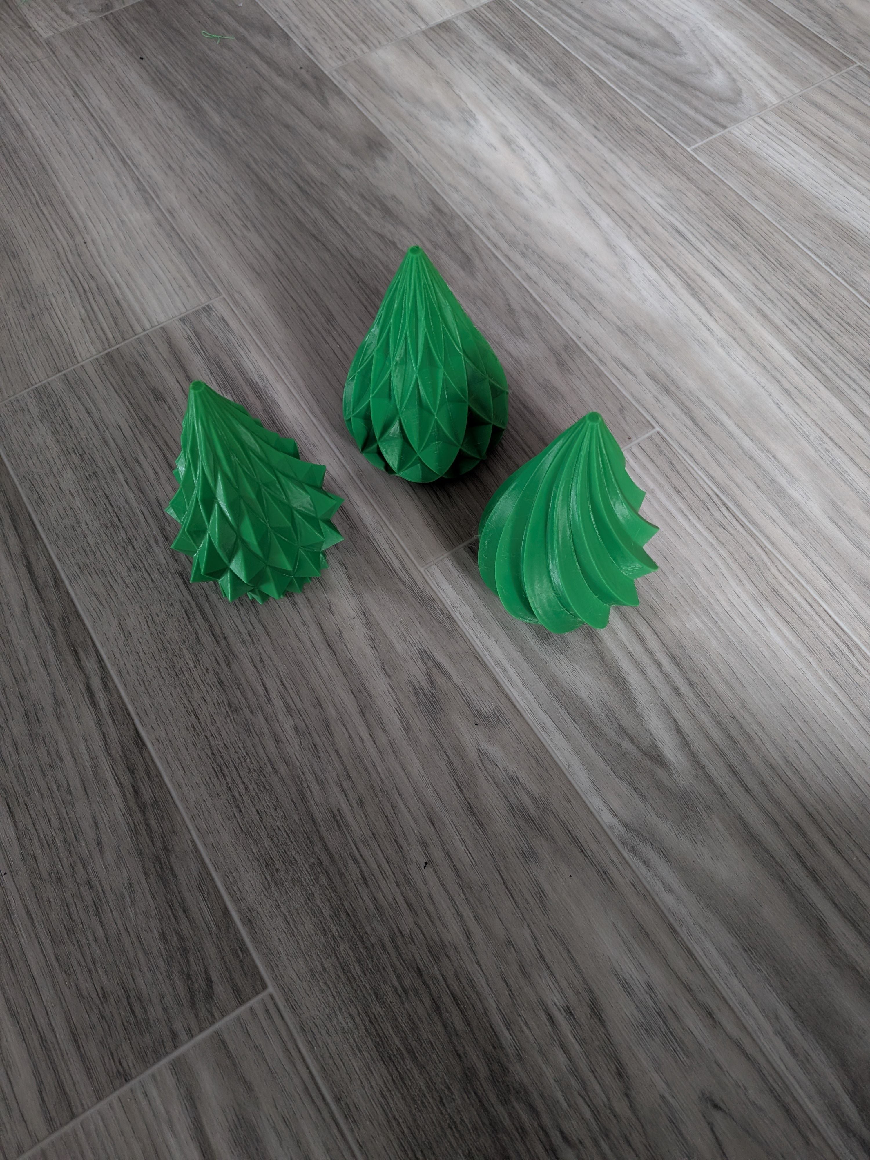 Arbre de Noël 3D imprimé – Déco festive, personnalisable et écoresponsable