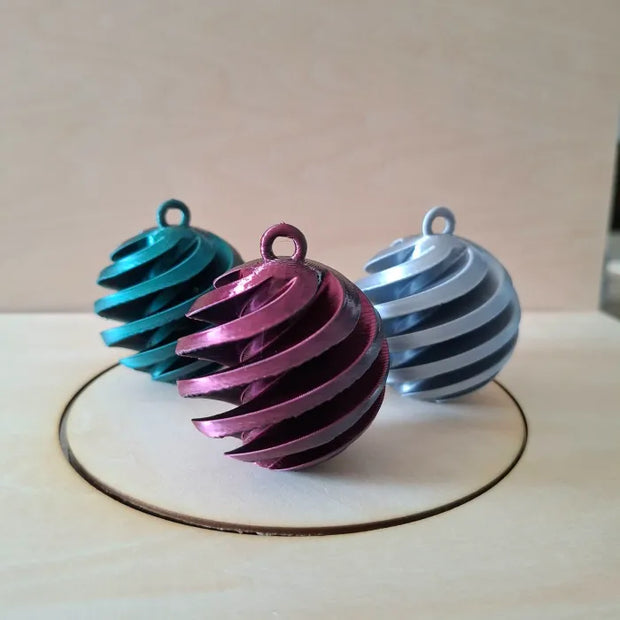 Boule de Noël Spirale – Impression 3D 🎁