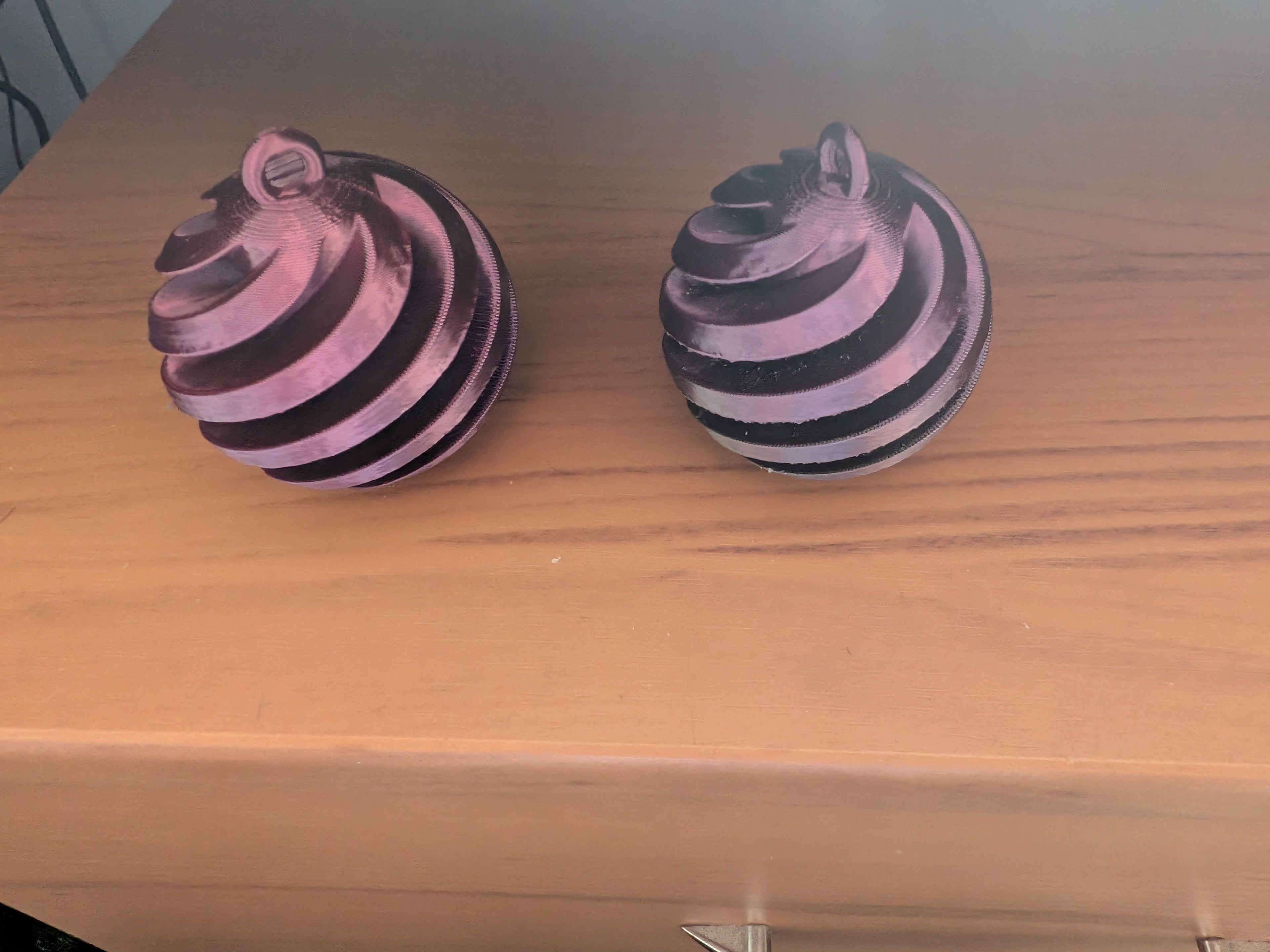 Boule de Noël Spirale – Impression 3D 🎁