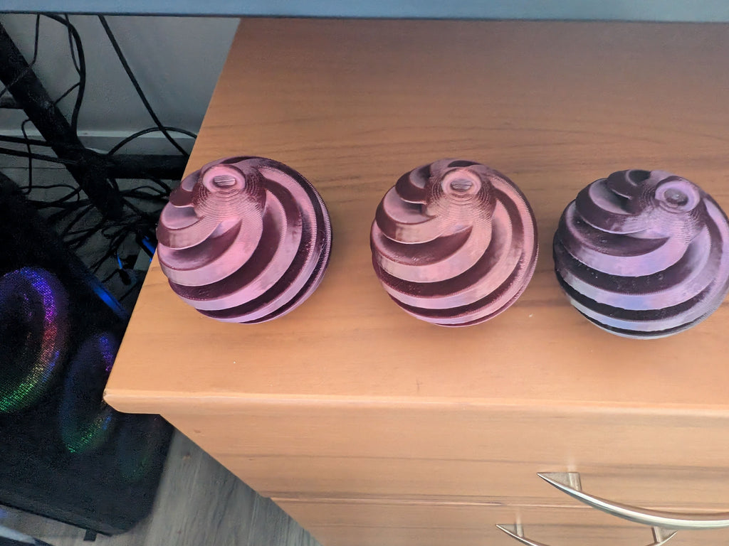 Boule de Noël Spirale – Impression 3D 🎁
