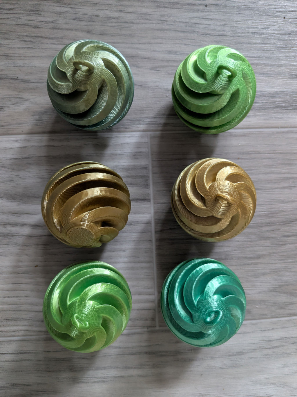 Boule de Noël Spirale – Impression 3D 🎁