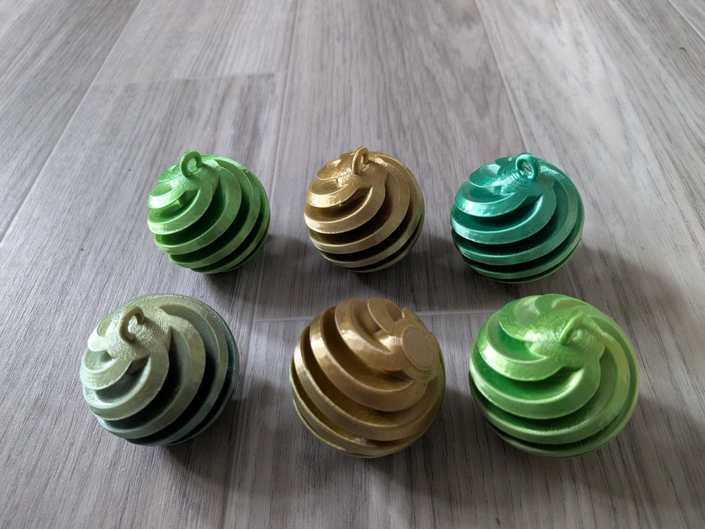 Boule de Noël Spirale – Impression 3D 🎁