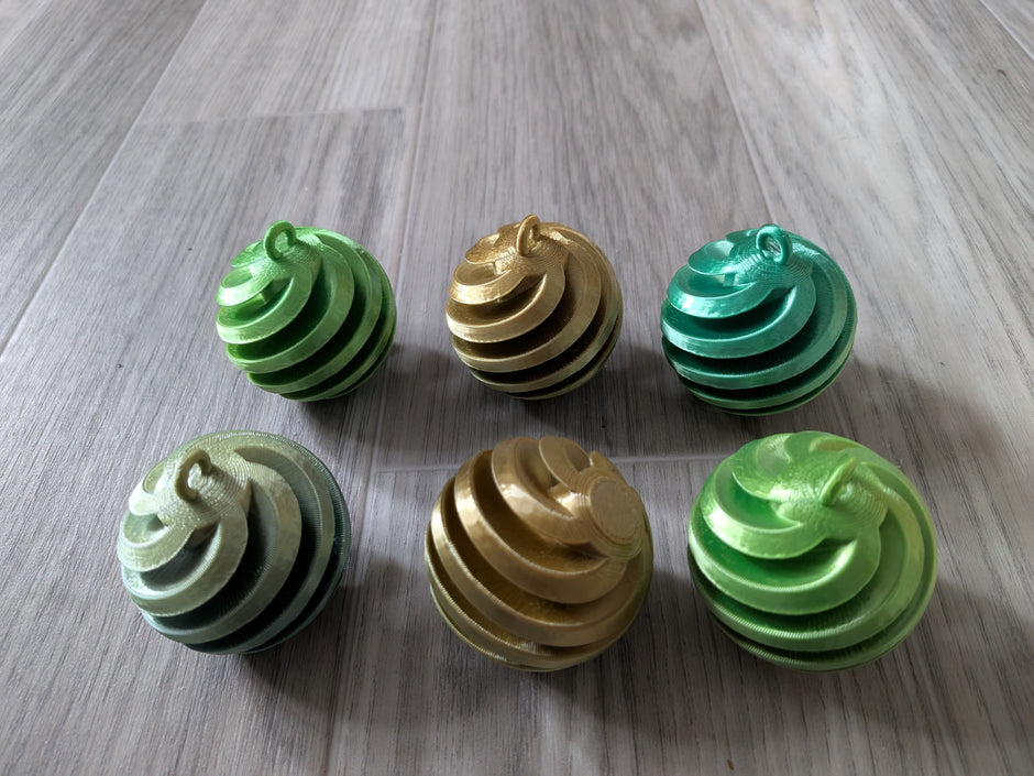 Boule de Noël Spirale – Impression 3D 🎁