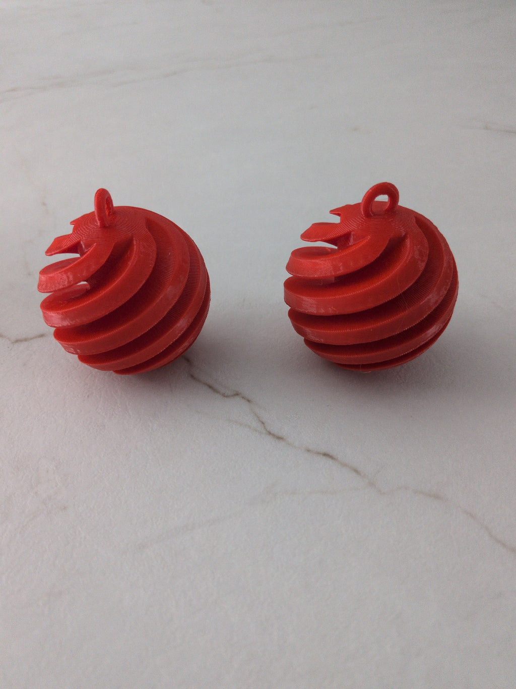 Boule de Noël Spirale – Impression 3D 🎁