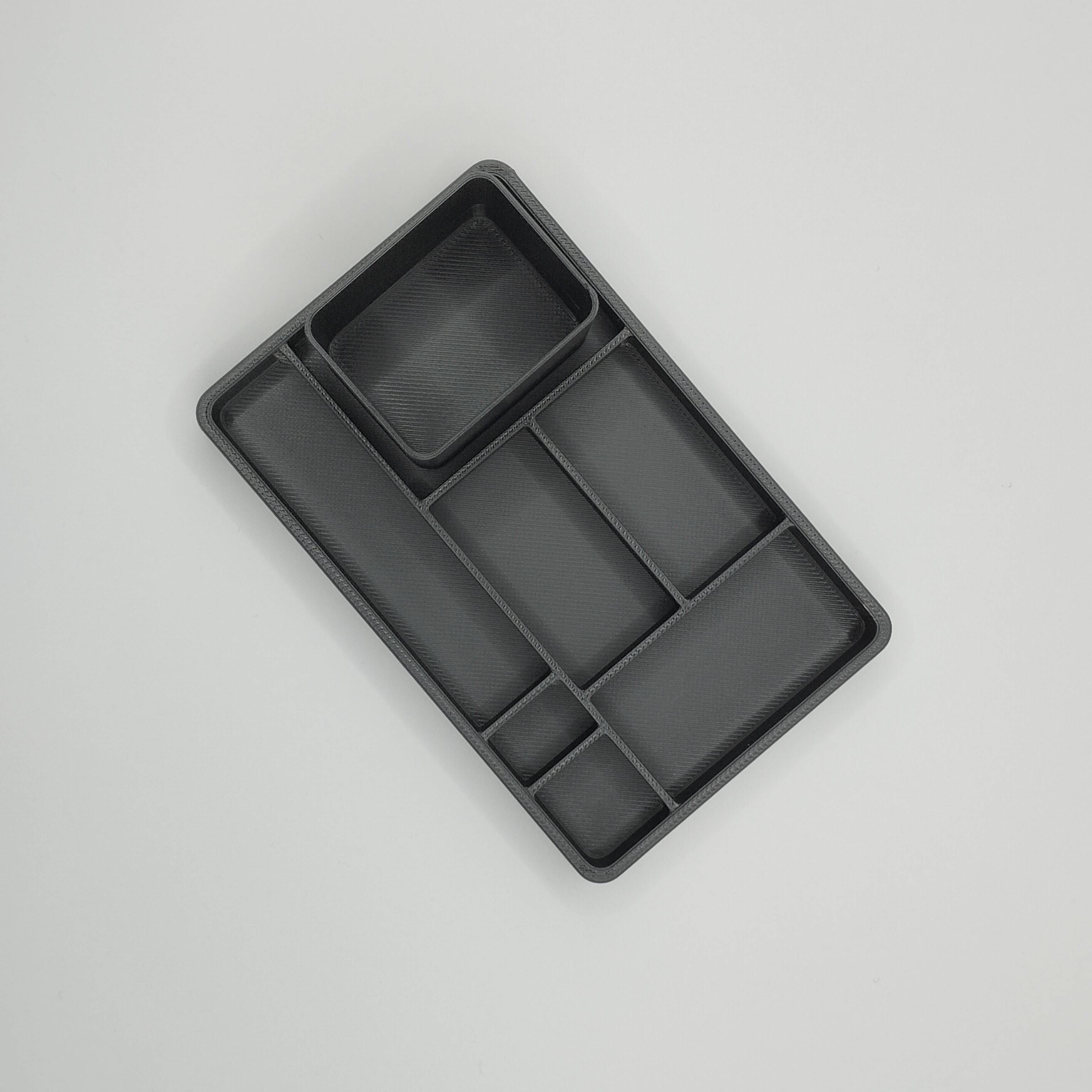 Plateau et gobelet à crayons pour un bureau